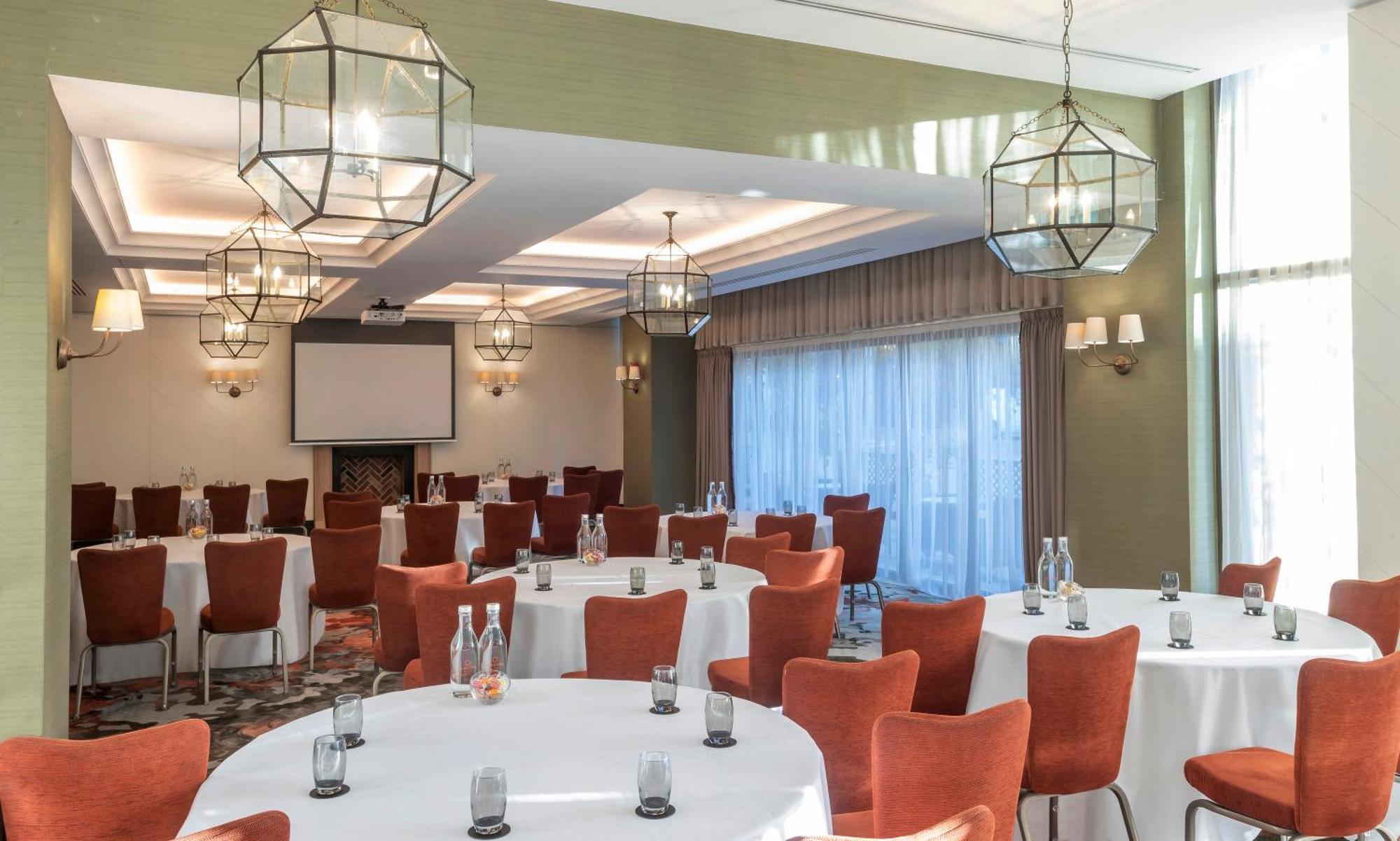 Clayton Hotel Cambridge Bagian luar foto
