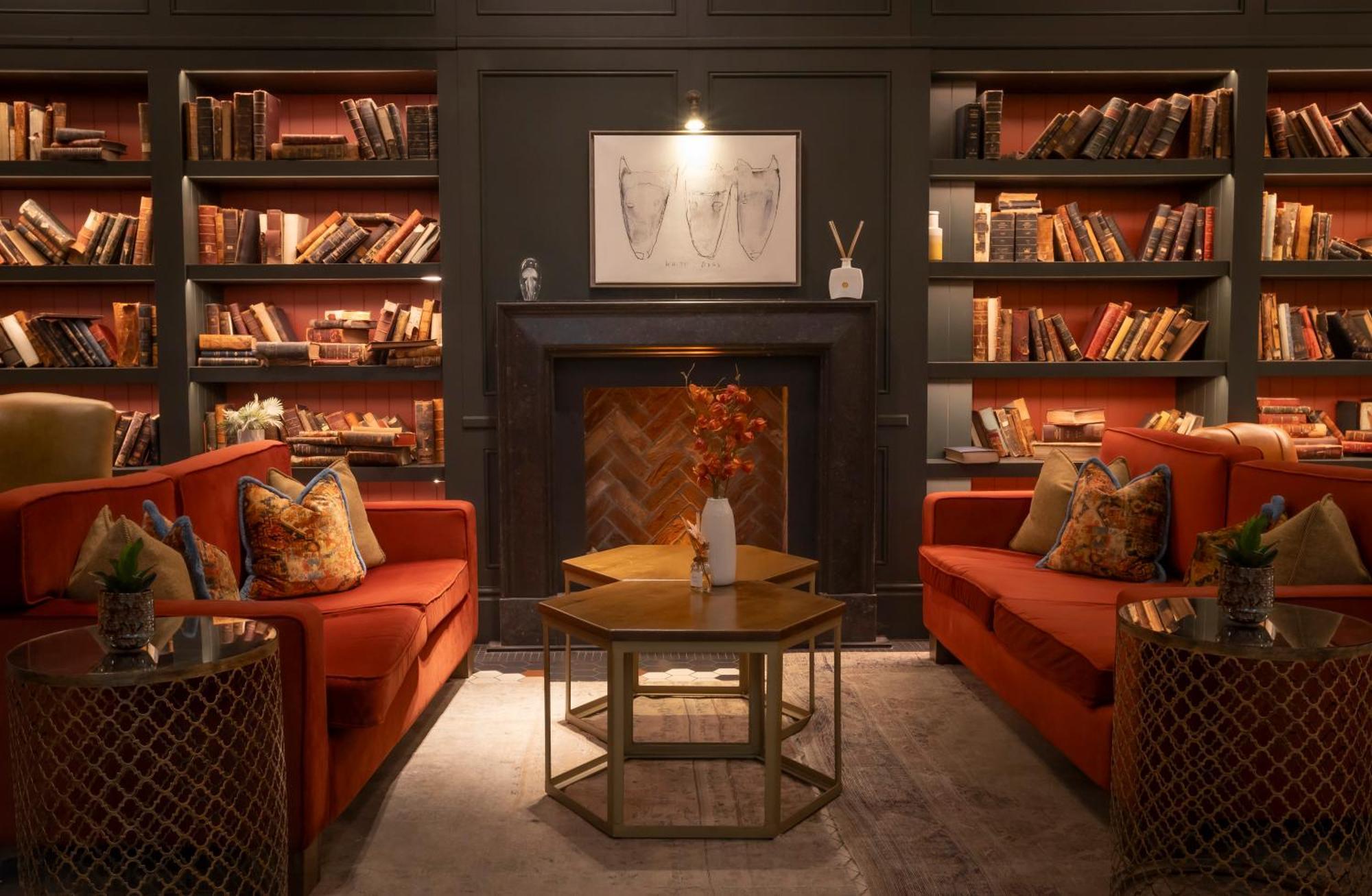 Clayton Hotel Cambridge Bagian luar foto